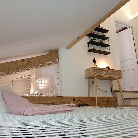 Le Maréchal Duplex - Appartement Cosy avec Baignoire spa Balnéo - CAEN hyper Centre Esterno foto