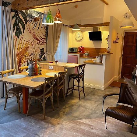 Le Maréchal Duplex - Appartement Cosy avec Baignoire spa Balnéo - CAEN hyper Centre Esterno foto