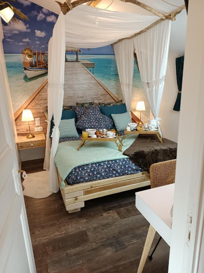 Le Maréchal Duplex - Appartement Cosy avec Baignoire spa Balnéo - CAEN hyper Centre Esterno foto