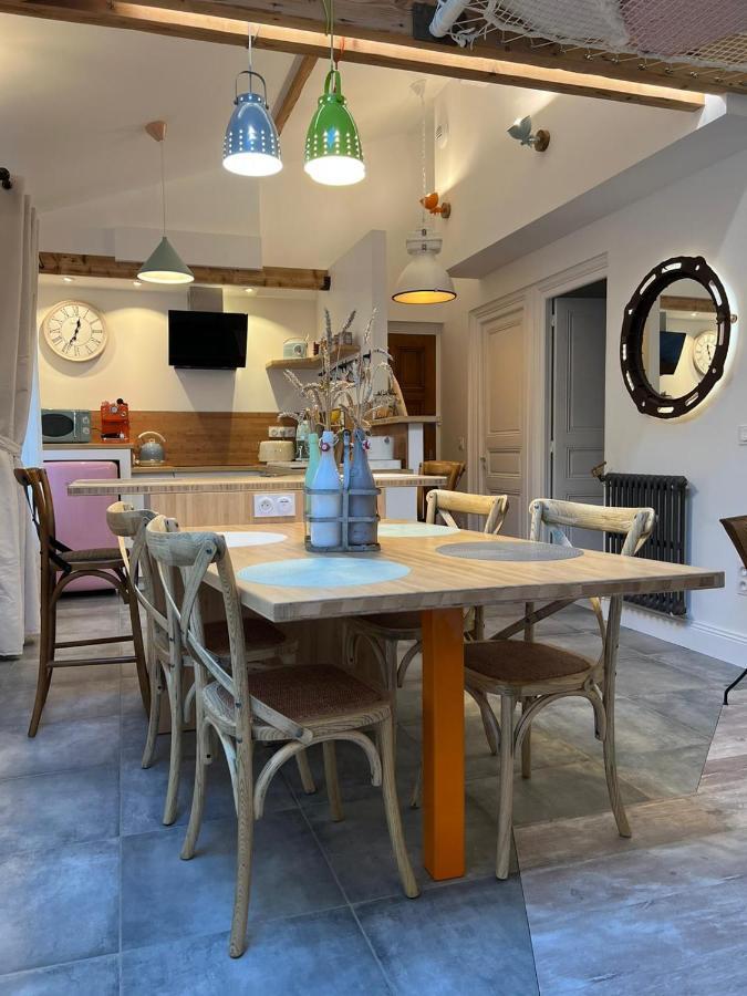 Le Maréchal Duplex - Appartement Cosy avec Baignoire spa Balnéo - CAEN hyper Centre Esterno foto