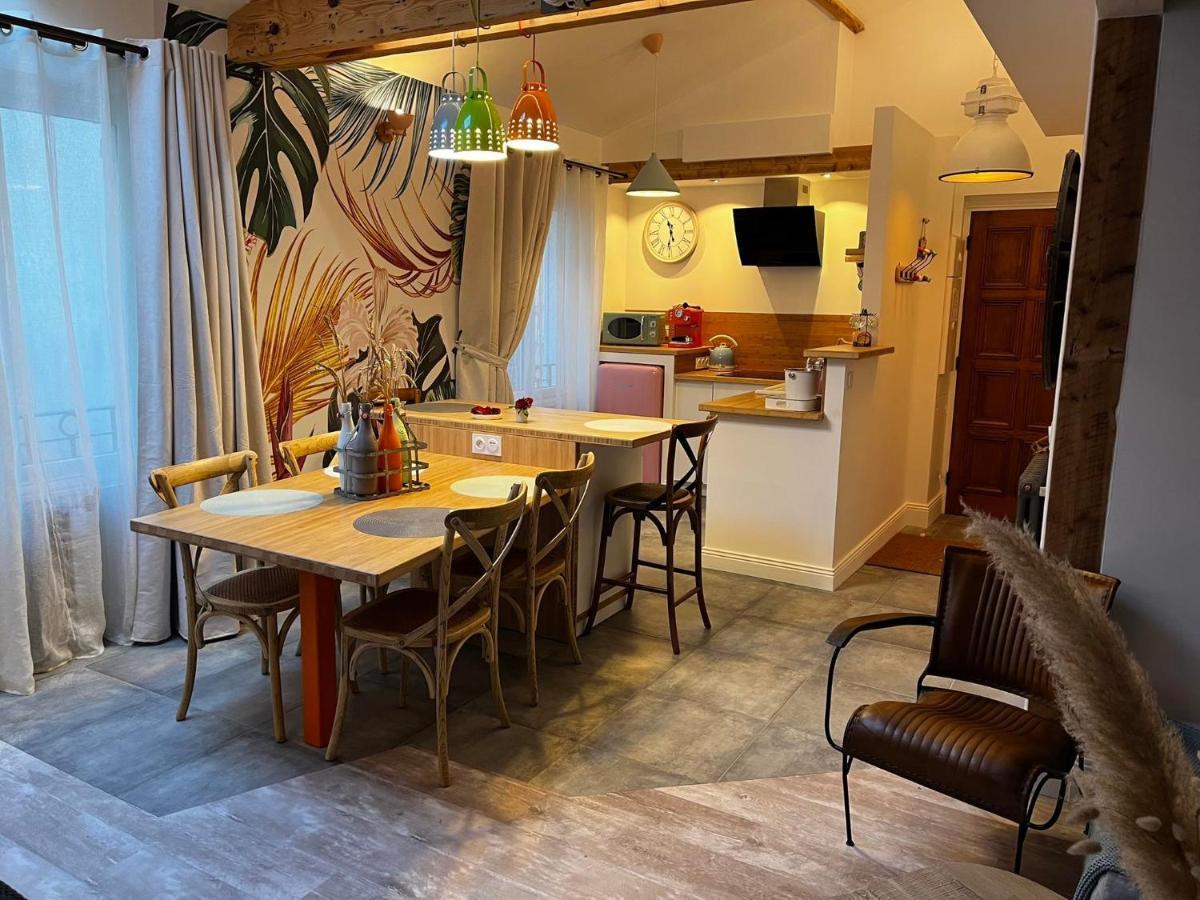 Le Maréchal Duplex - Appartement Cosy avec Baignoire spa Balnéo - CAEN hyper Centre Esterno foto